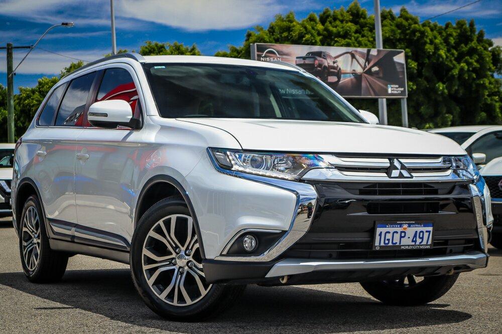 Mitsubishi Outlander image 1