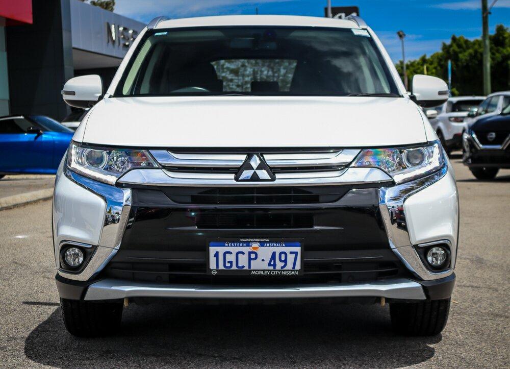 Mitsubishi Outlander image 3