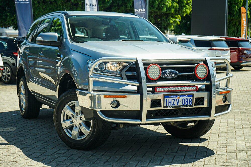 Ford Everest image 1