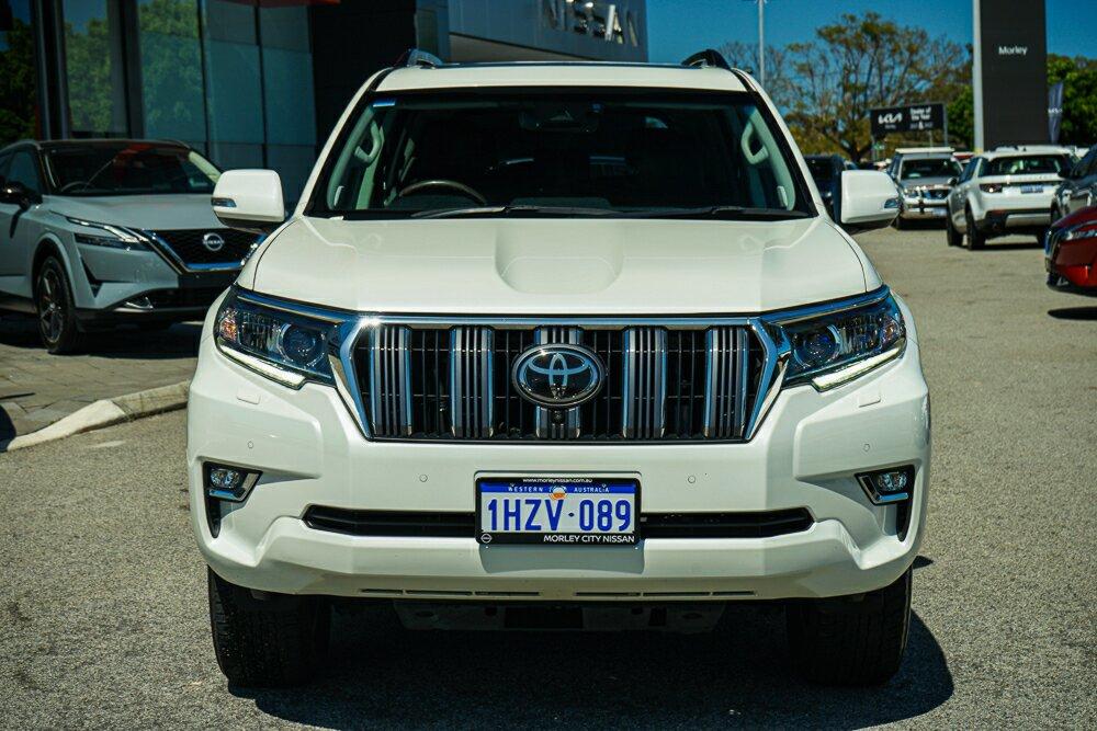 Toyota Landcruiser Prado image 3