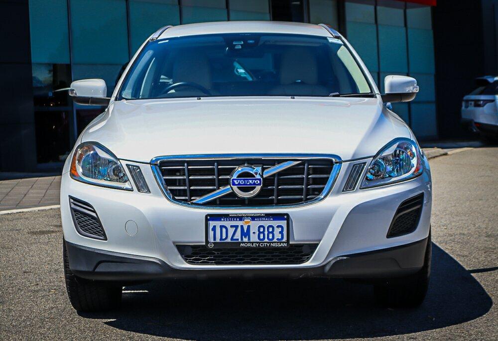 Volvo Xc60 image 3