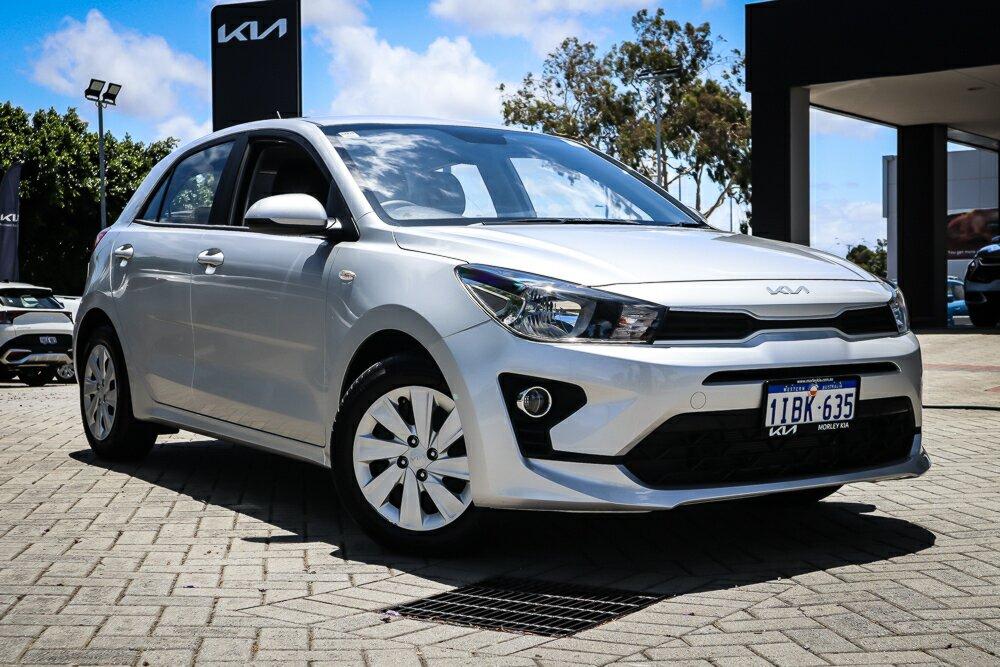 Kia Rio image 1
