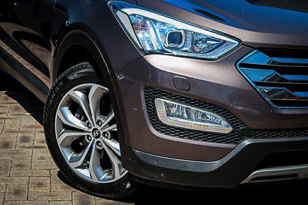 Hyundai Santa Fe image 2
