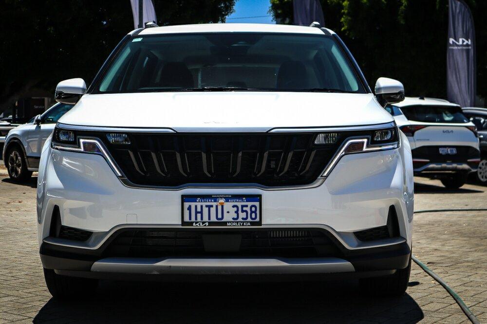 Kia Carnival image 3
