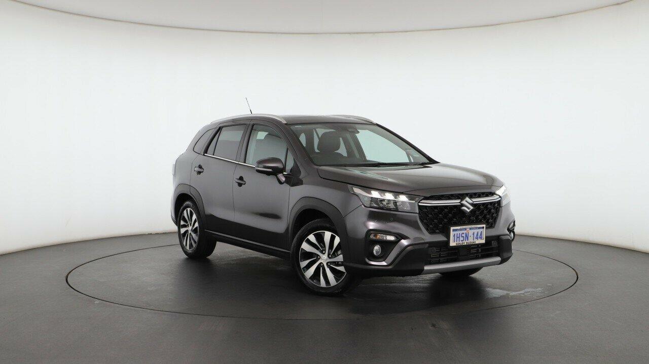 Suzuki S-cross image 1