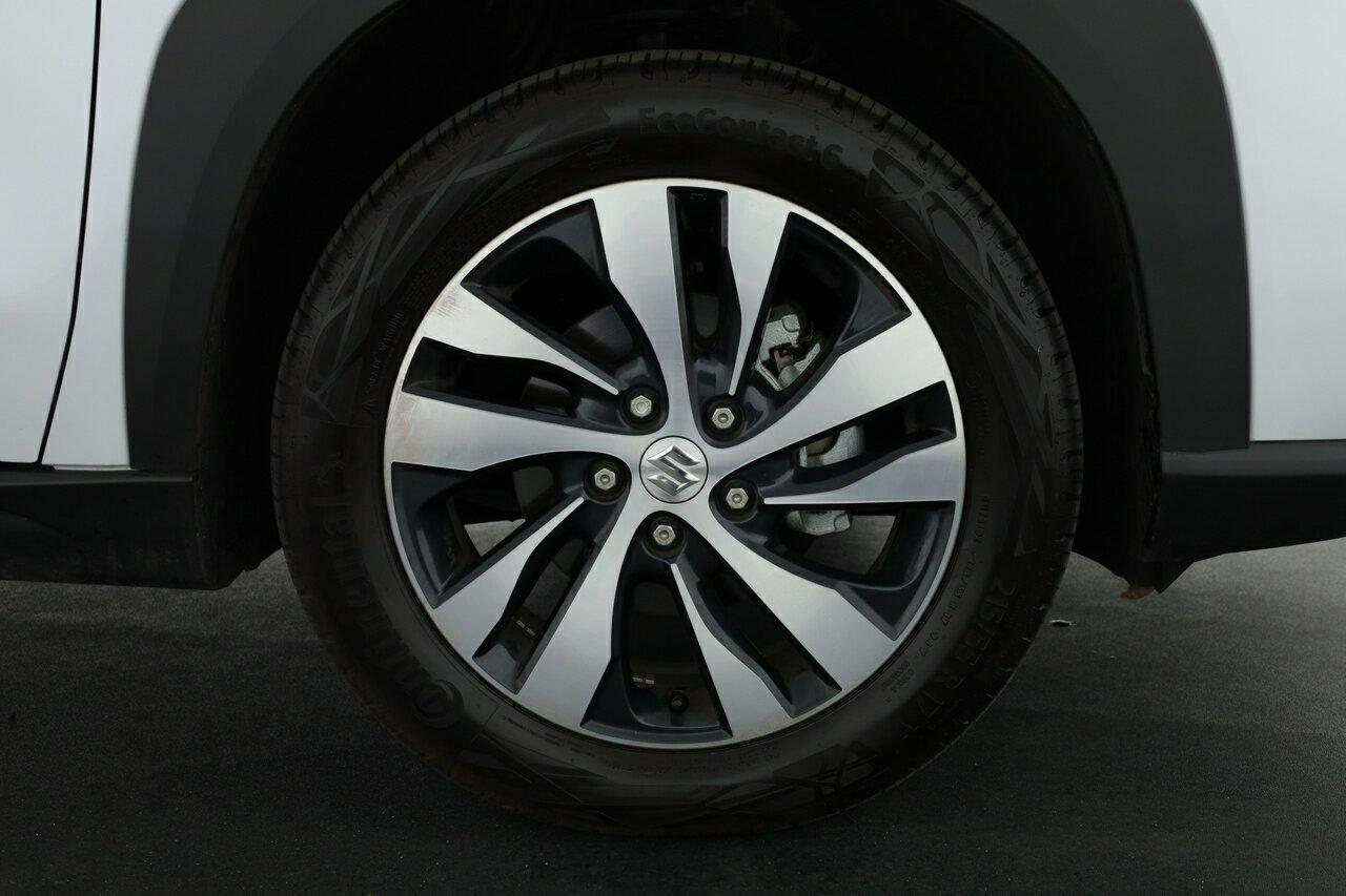 Suzuki S-cross image 4