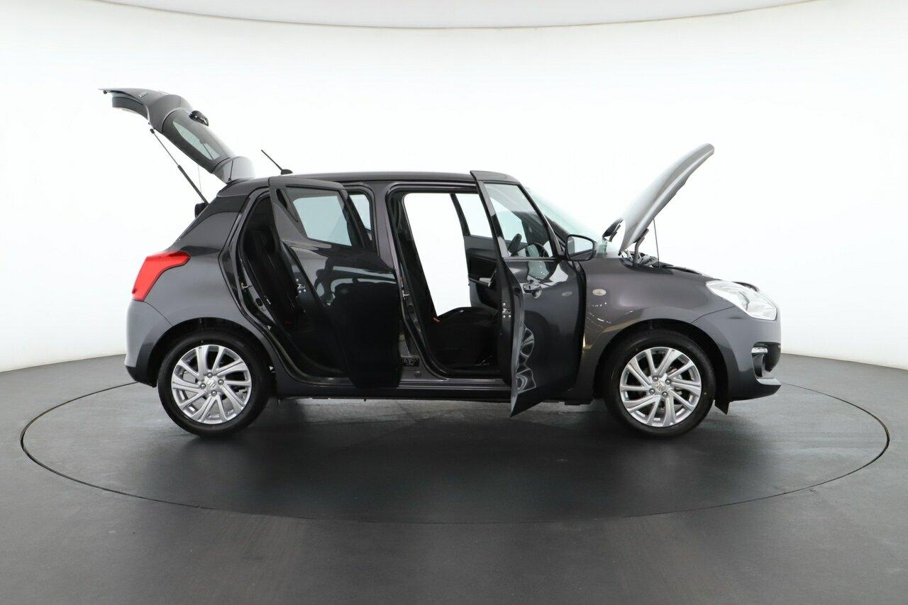 Suzuki Swift image 2