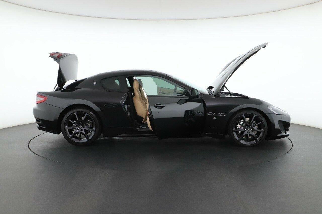 Maserati Granturismo image 2