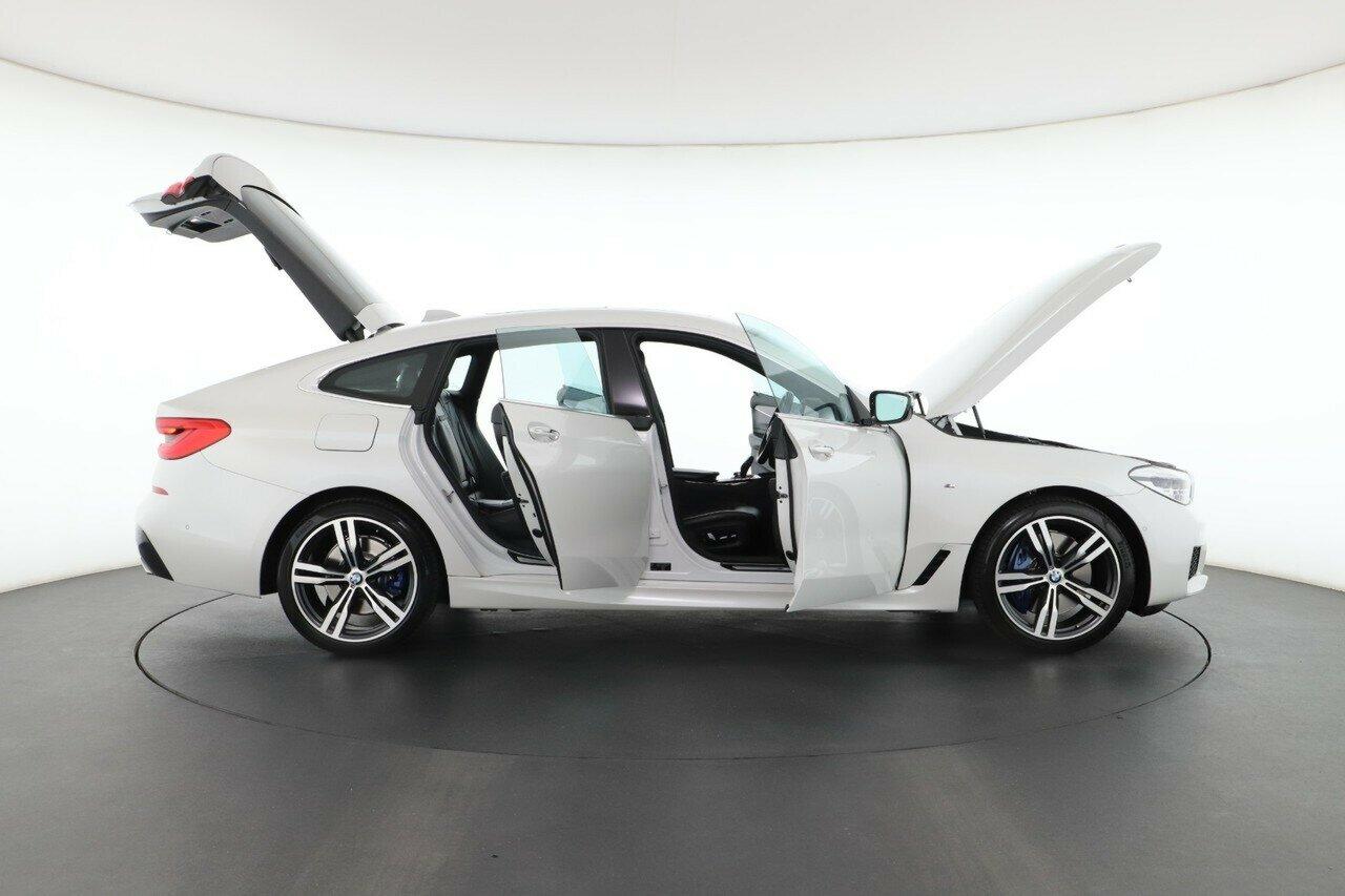 BMW 6 Series image 2