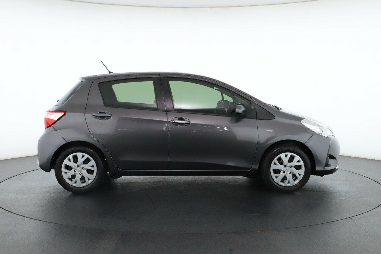 Toyota Yaris image 2