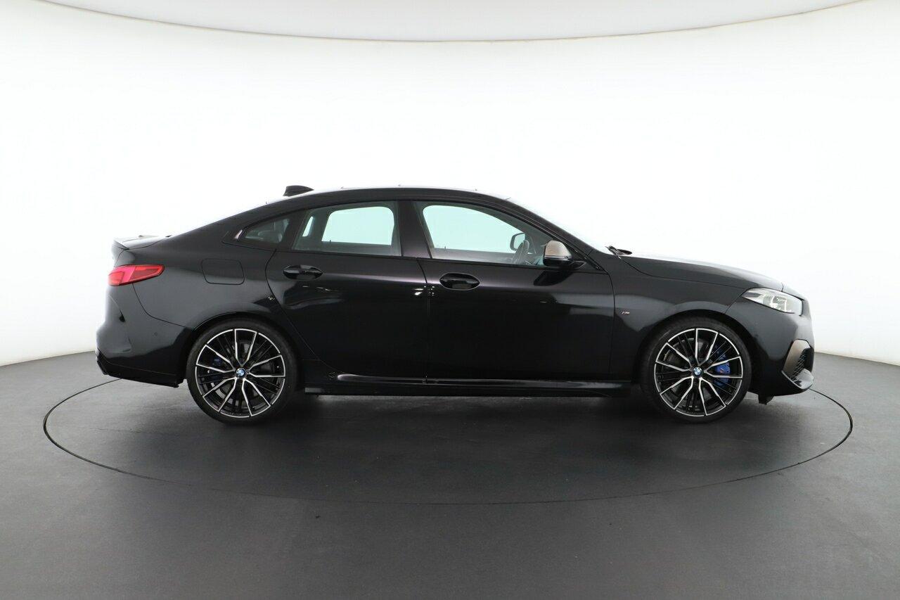 BMW 2 Series image 2