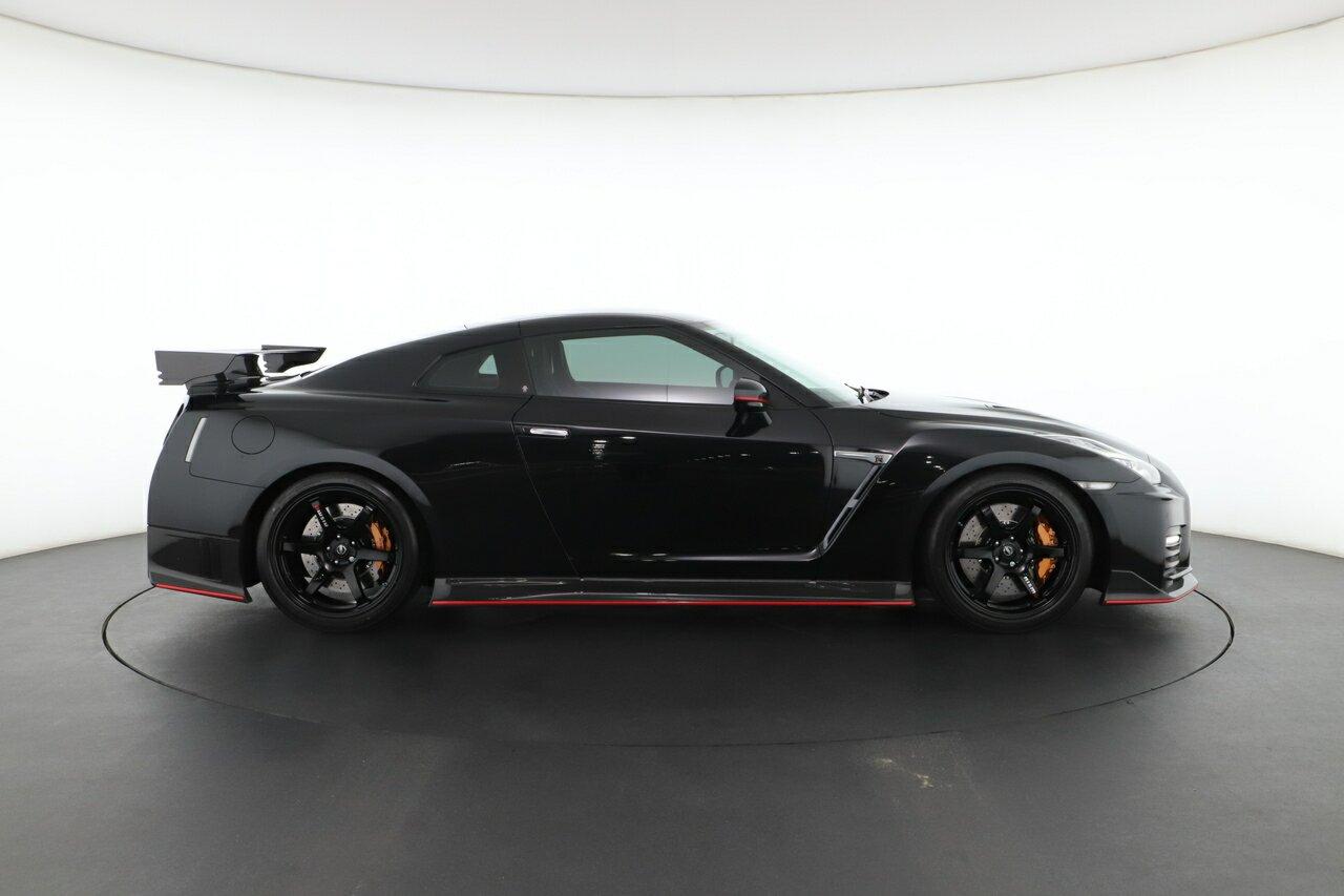 Nissan Gt-r image 3