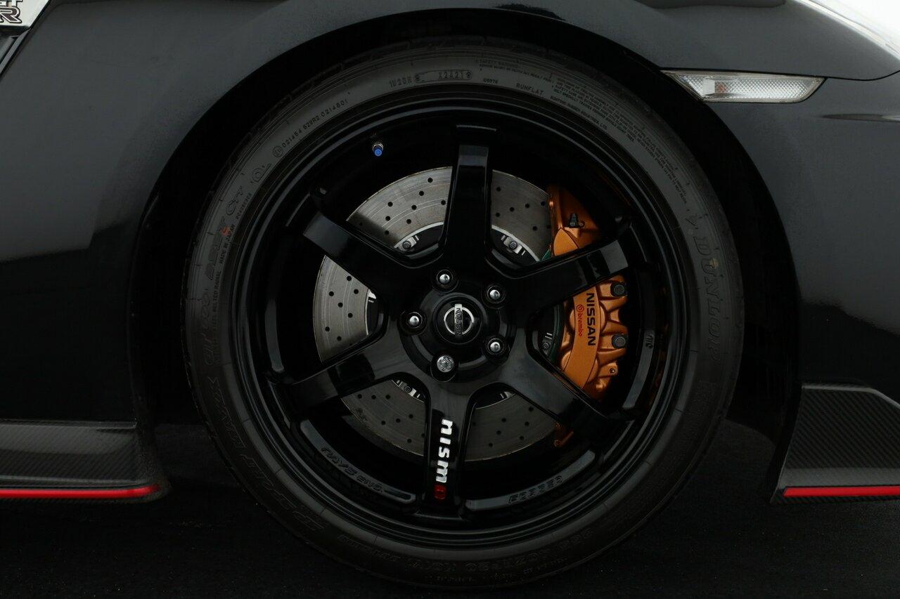Nissan Gt-r image 4