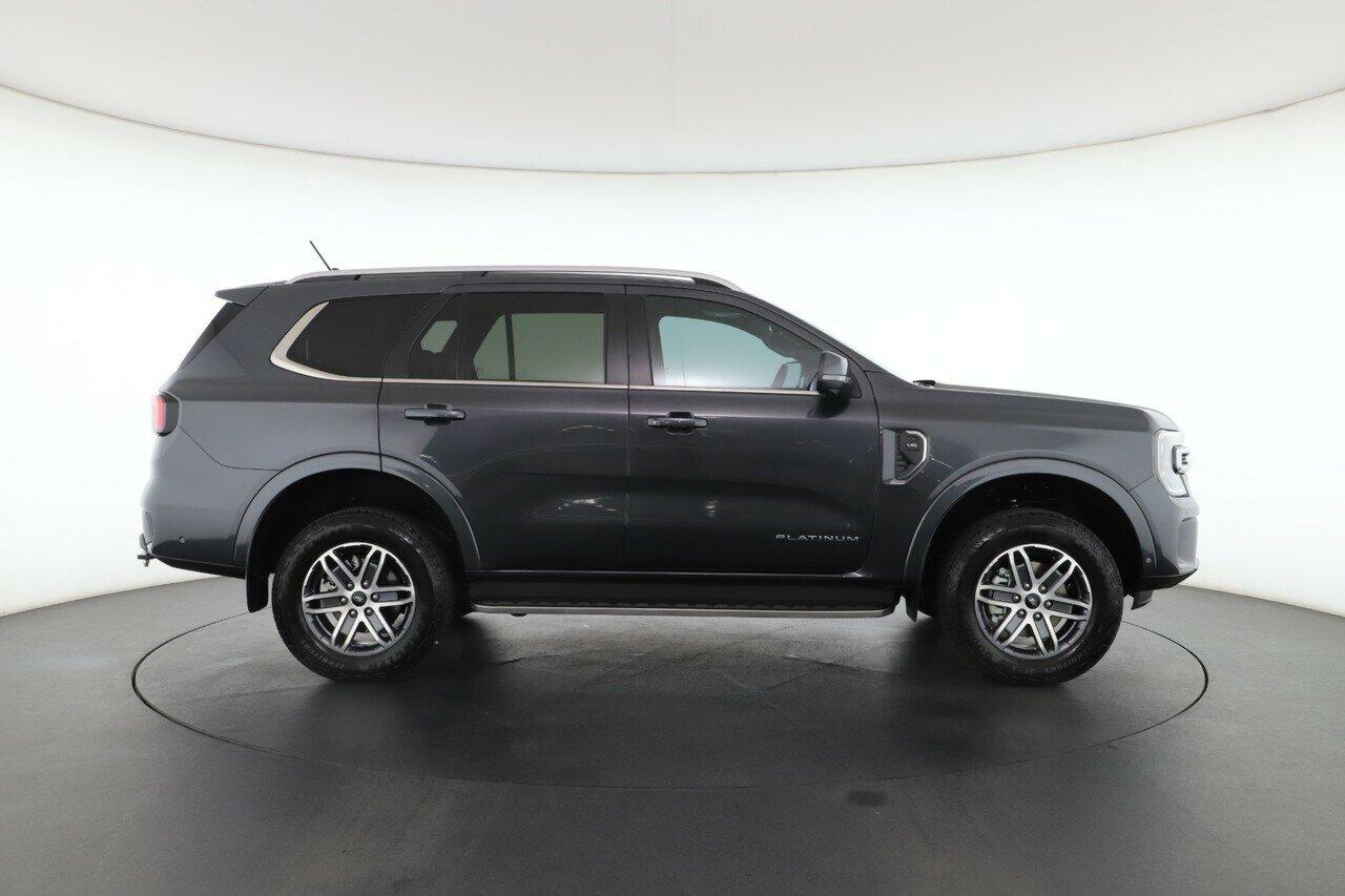 Ford Everest image 2