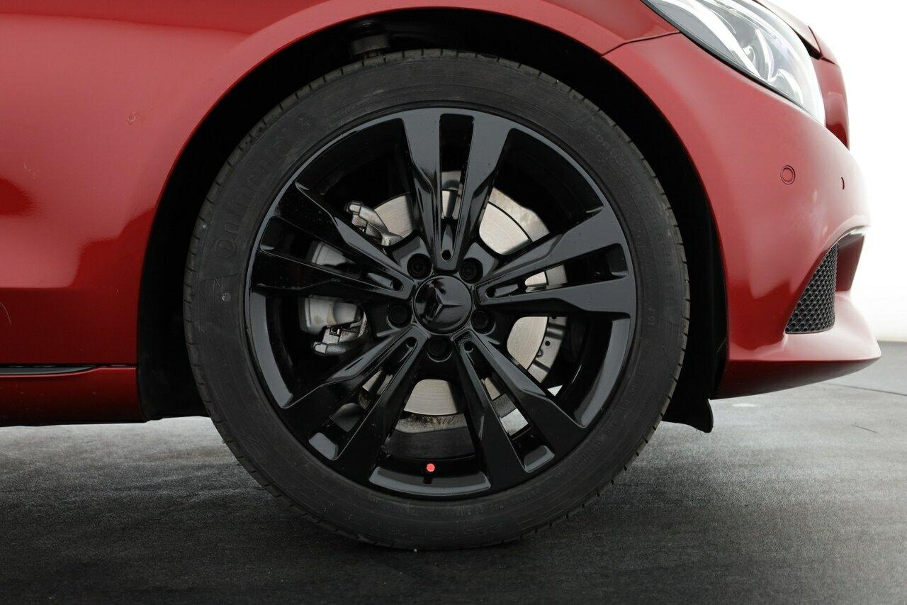 Mercedes Benz C-class image 3