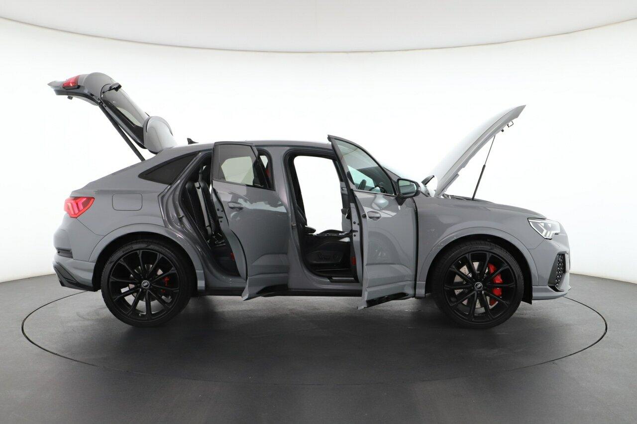 Audi Rs Q3 image 2
