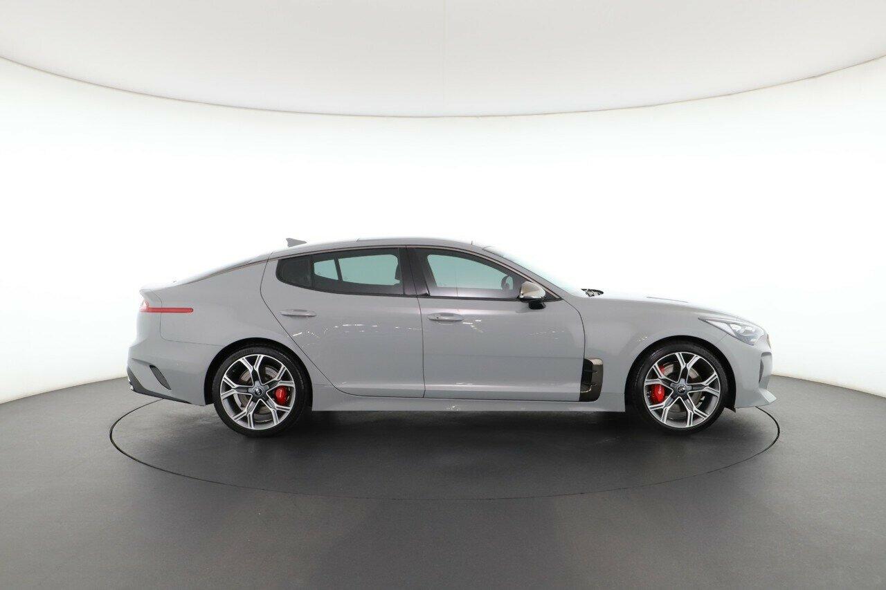 Kia Stinger image 3