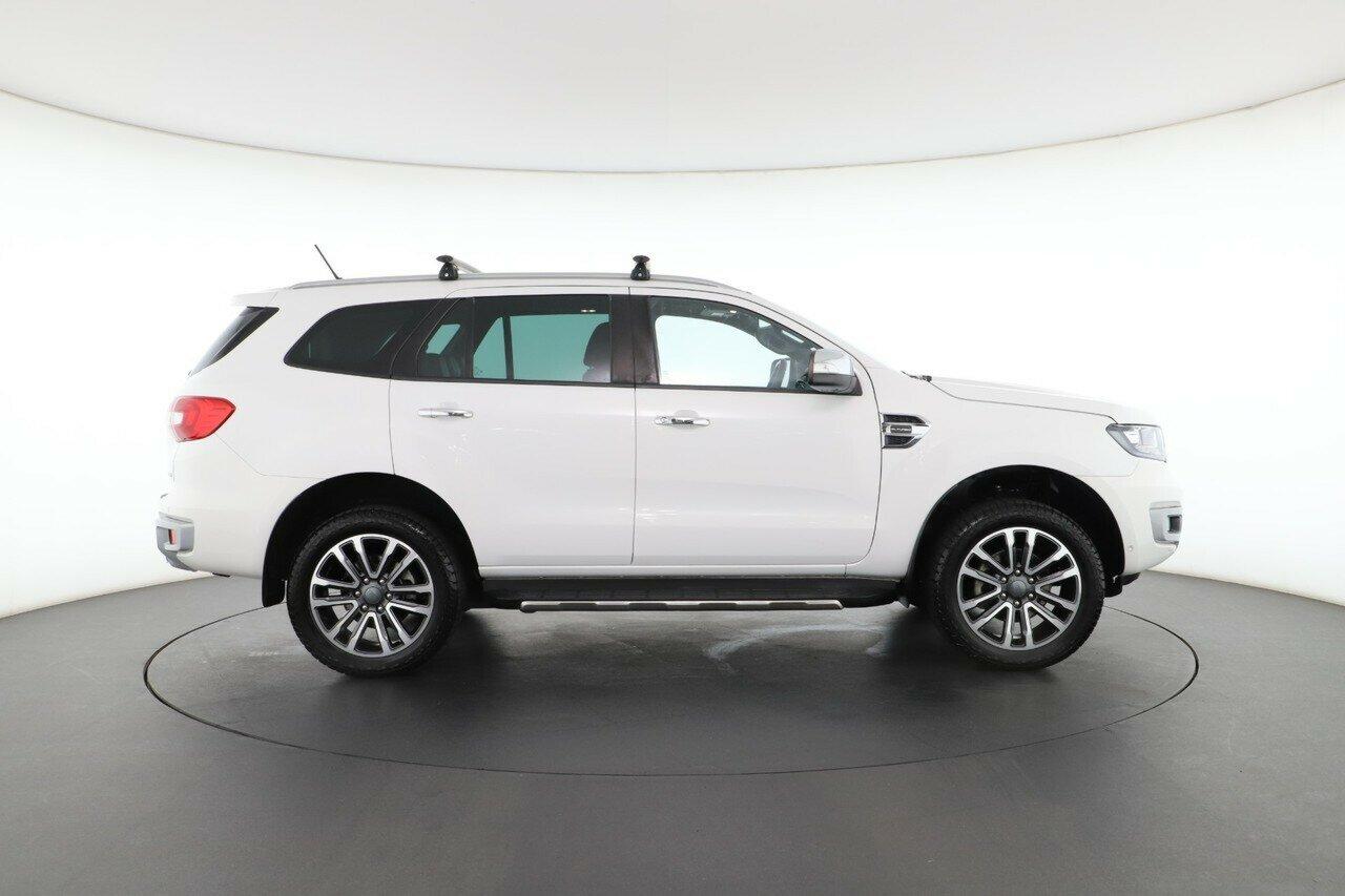 Ford Everest image 2