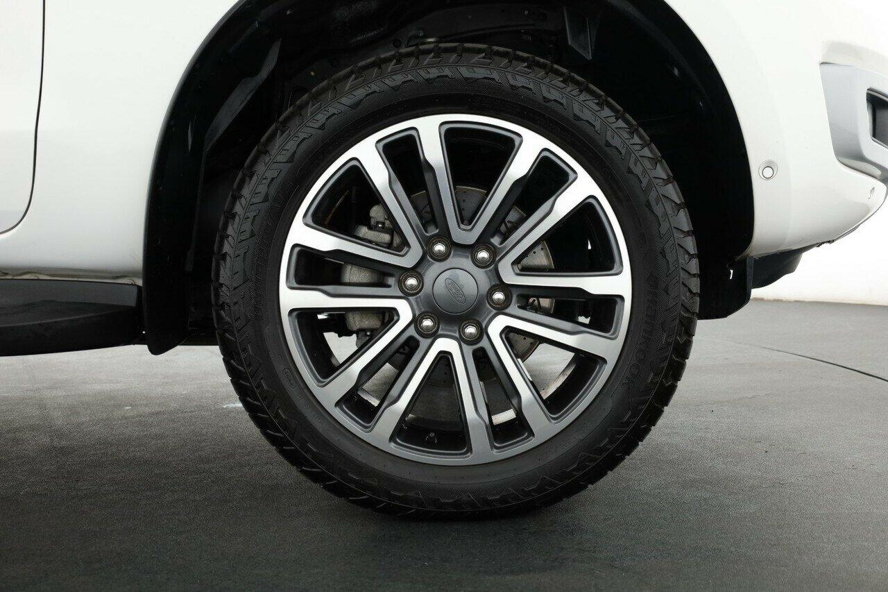 Ford Everest image 3