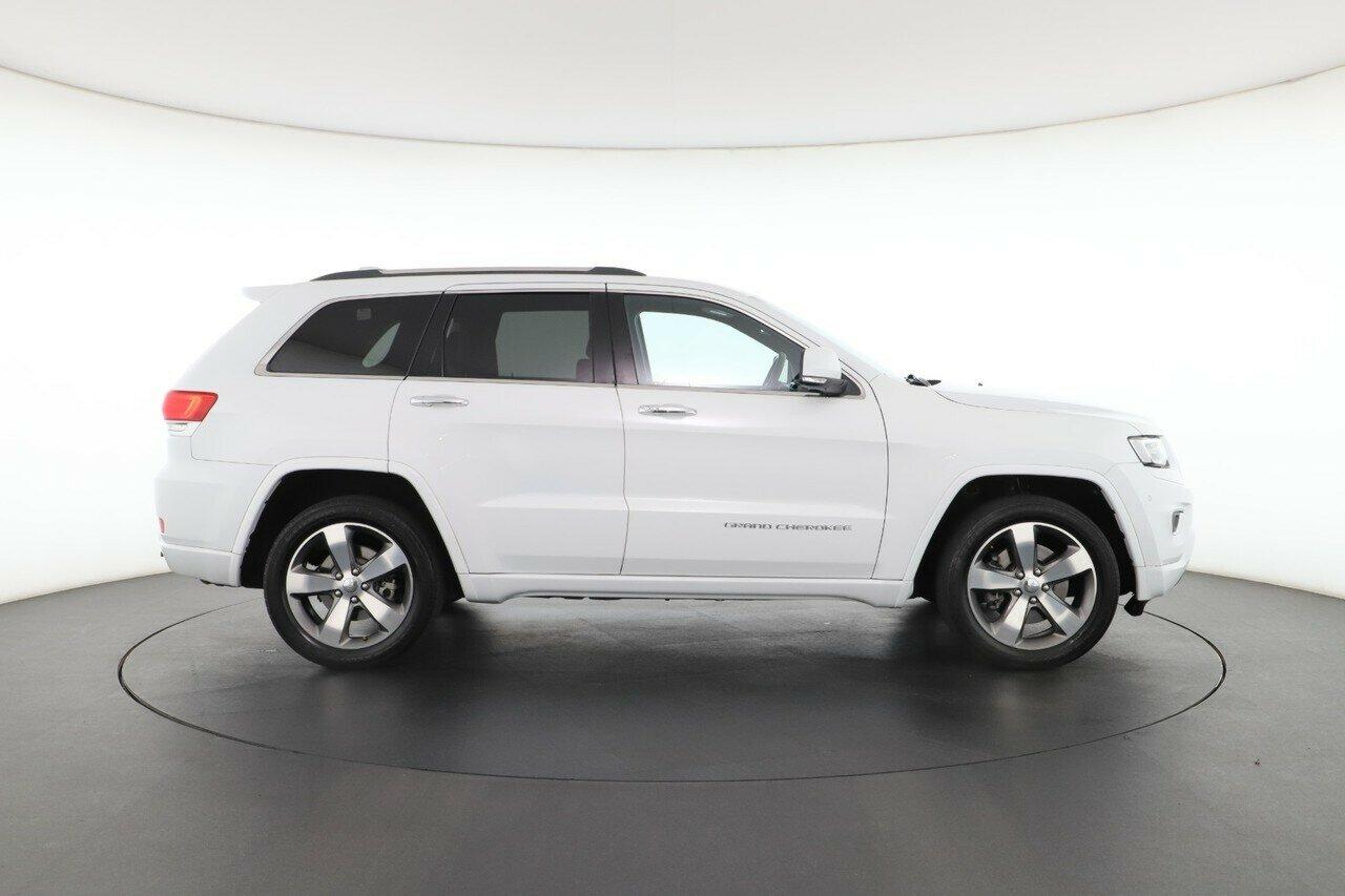 Jeep Grand Cherokee image 2