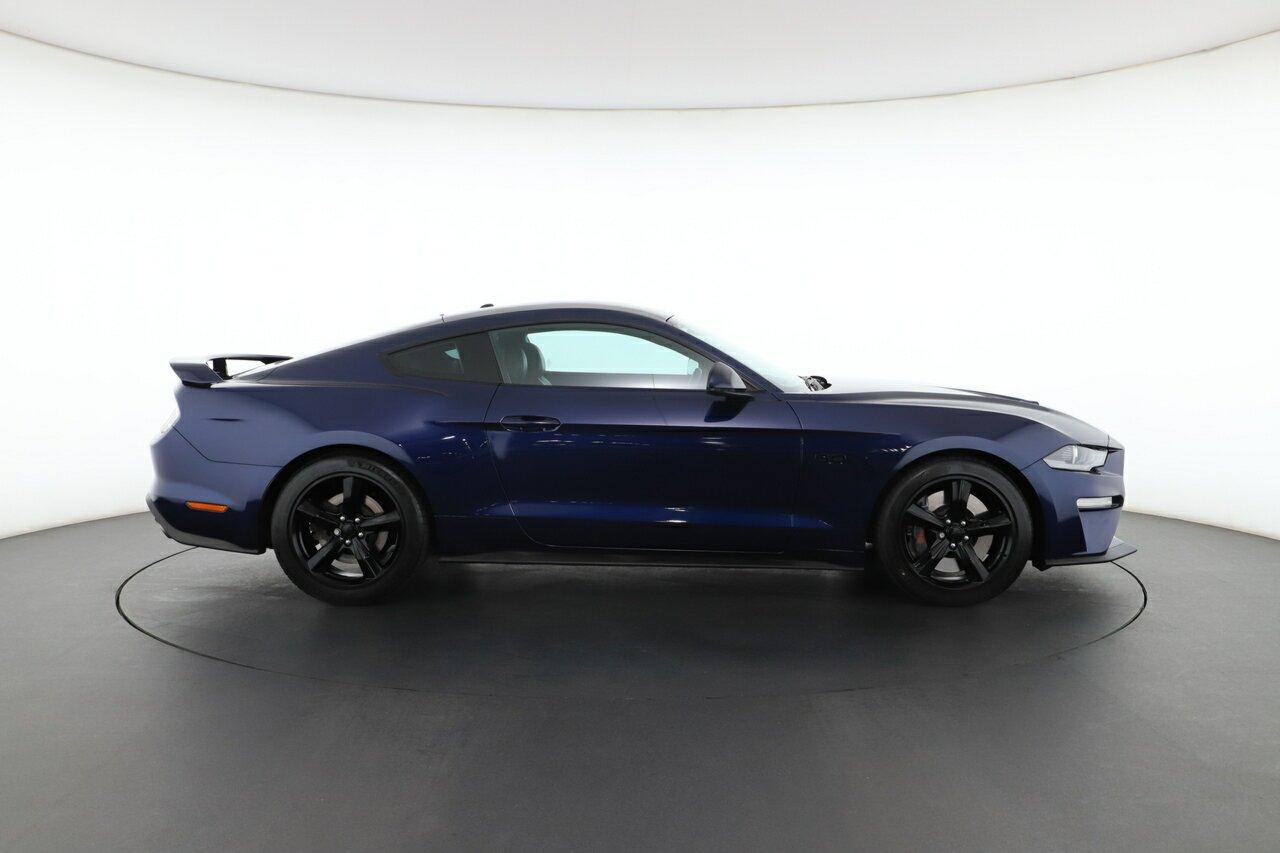 Ford Mustang image 2