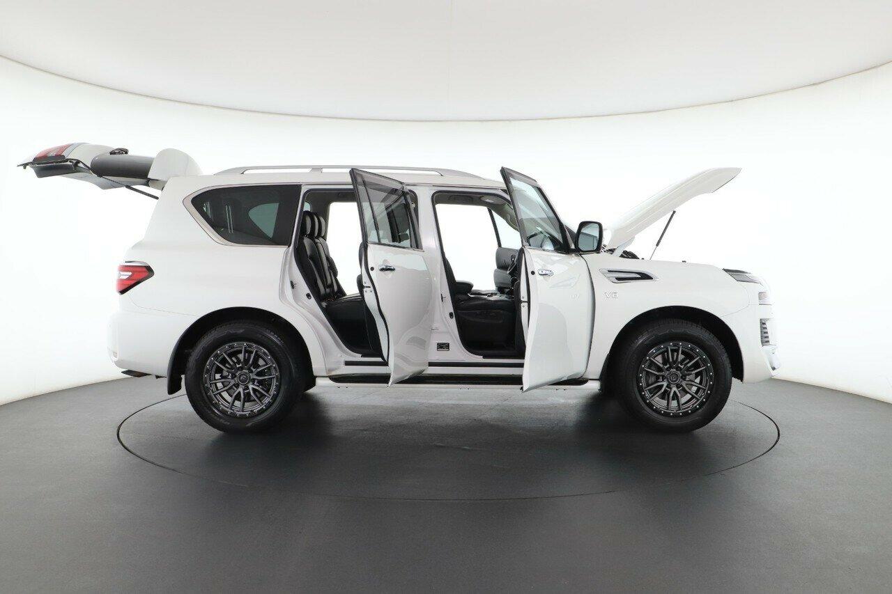 Nissan Patrol image 2