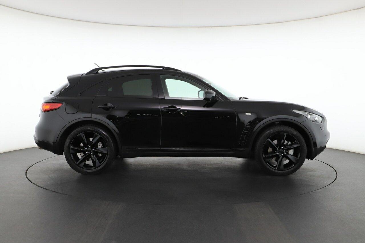Infiniti Qx70 image 2