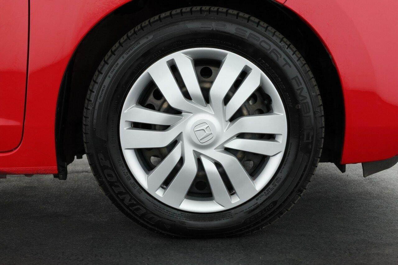 Honda Jazz image 4