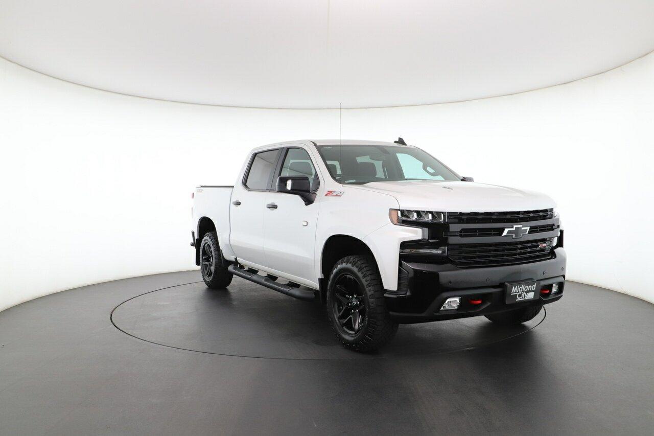 Chevrolet Silverado image 4