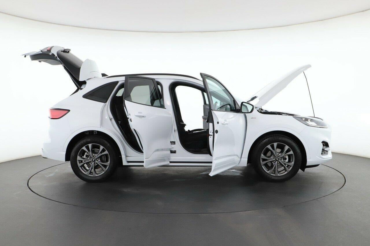 Ford Escape image 3