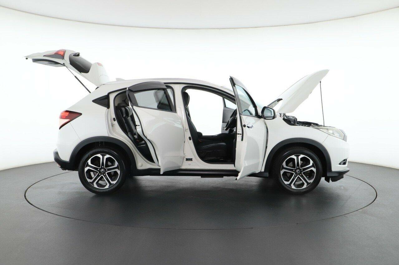 Honda Hr-v image 2