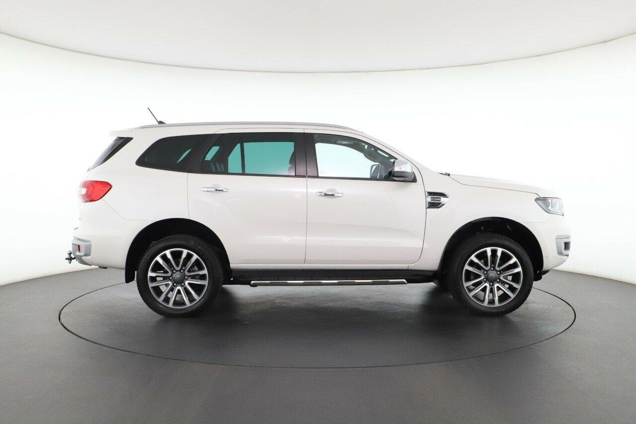 Ford Everest image 2