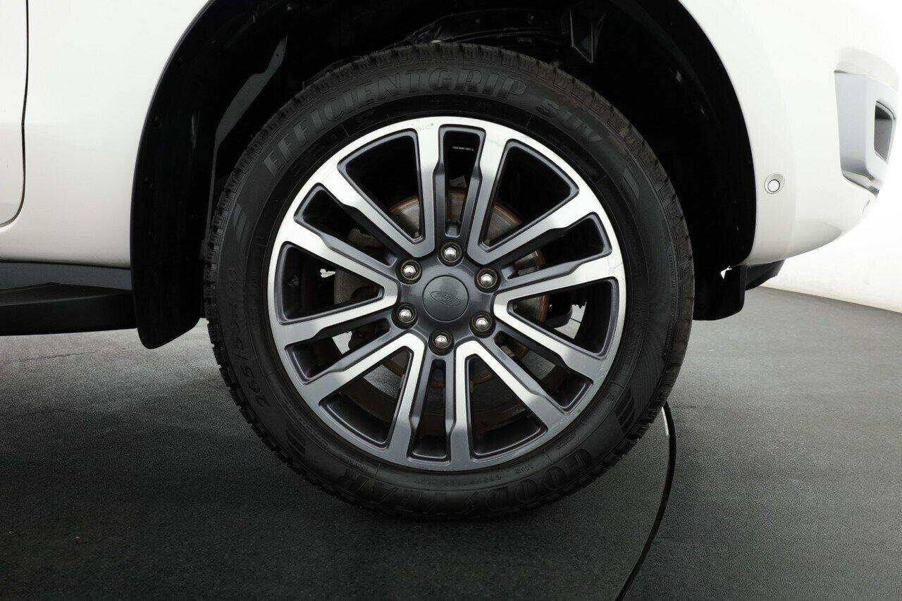 Ford Everest image 3