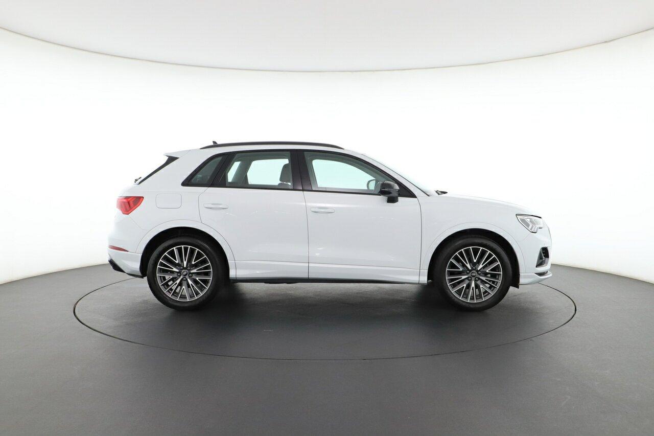 Audi Q3 image 2