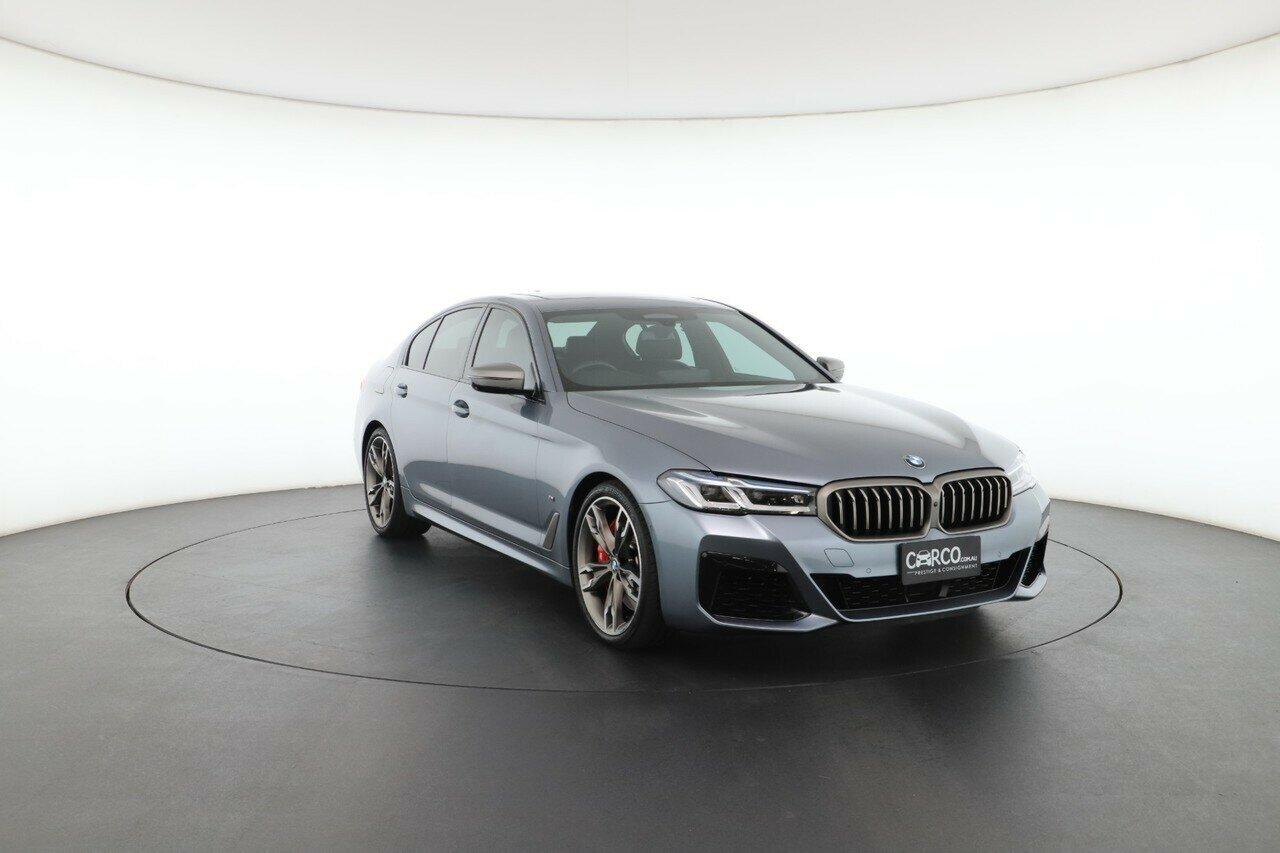 BMW 5 Series image 3