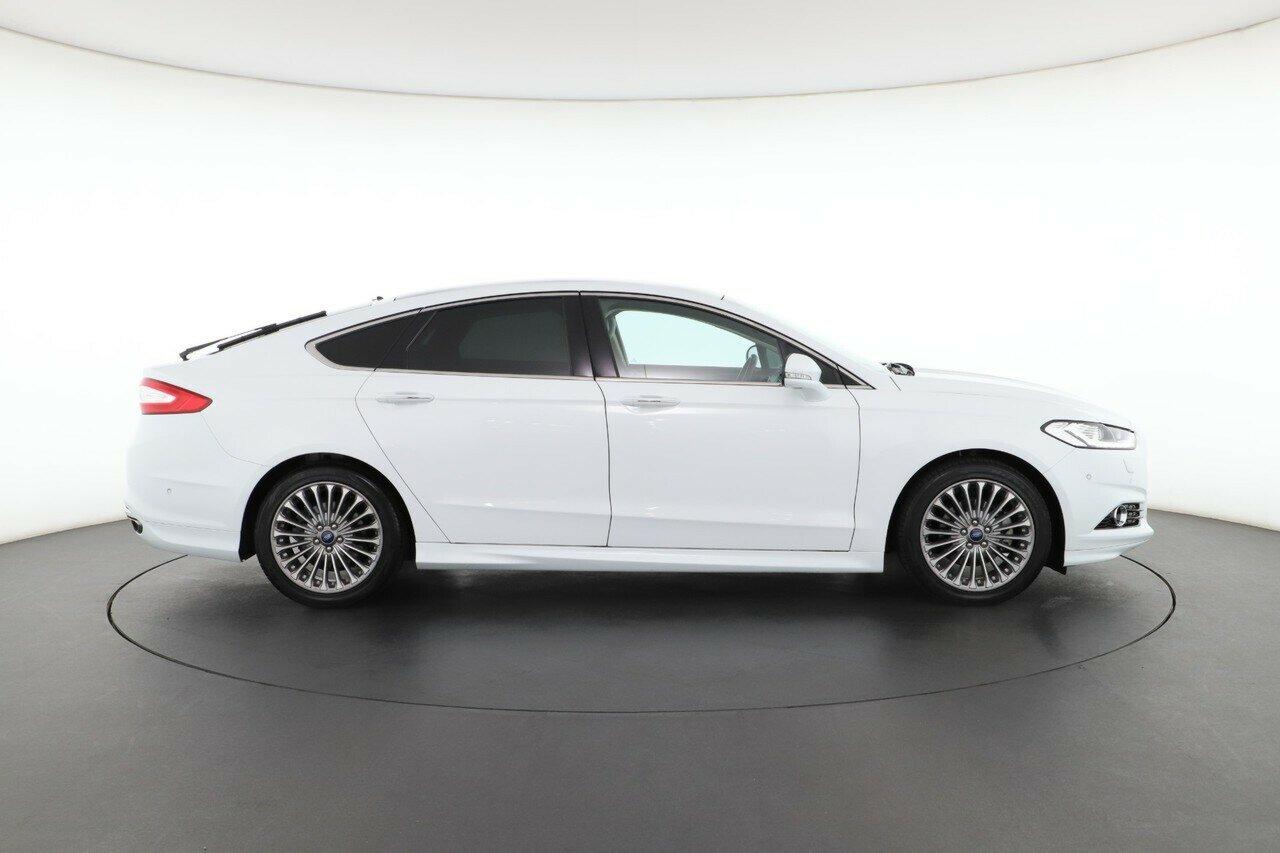 Ford Mondeo image 2