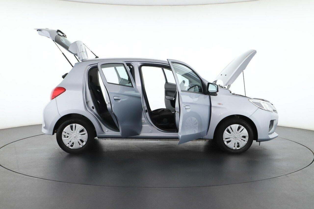 Mitsubishi Mirage image 2