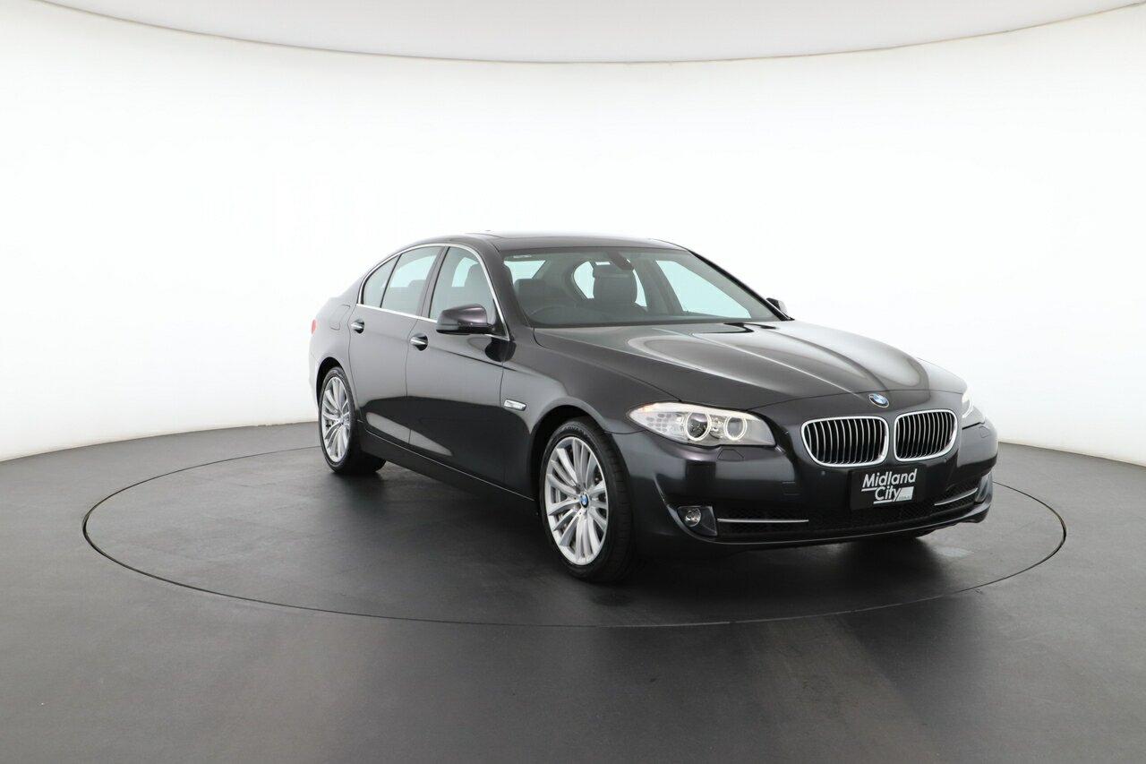 BMW 5 Series image 3