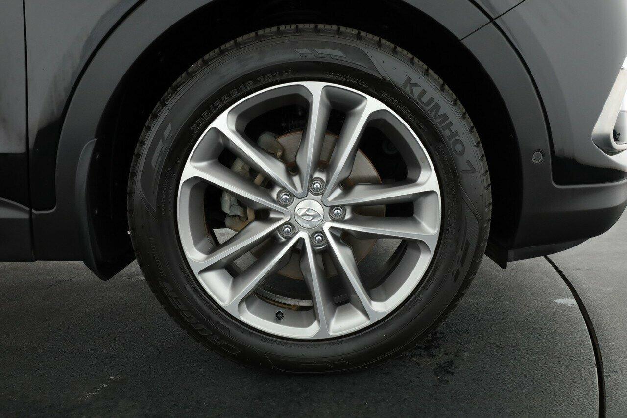 Hyundai Santa Fe image 3