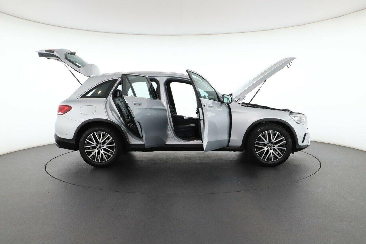 Mercedes Benz Glc-class image 2