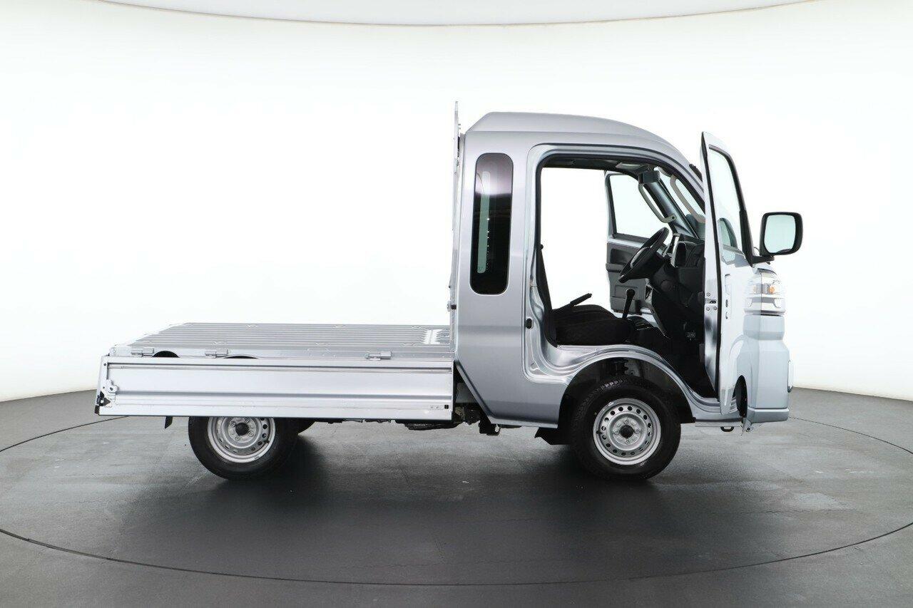 Subaru Sambar image 2