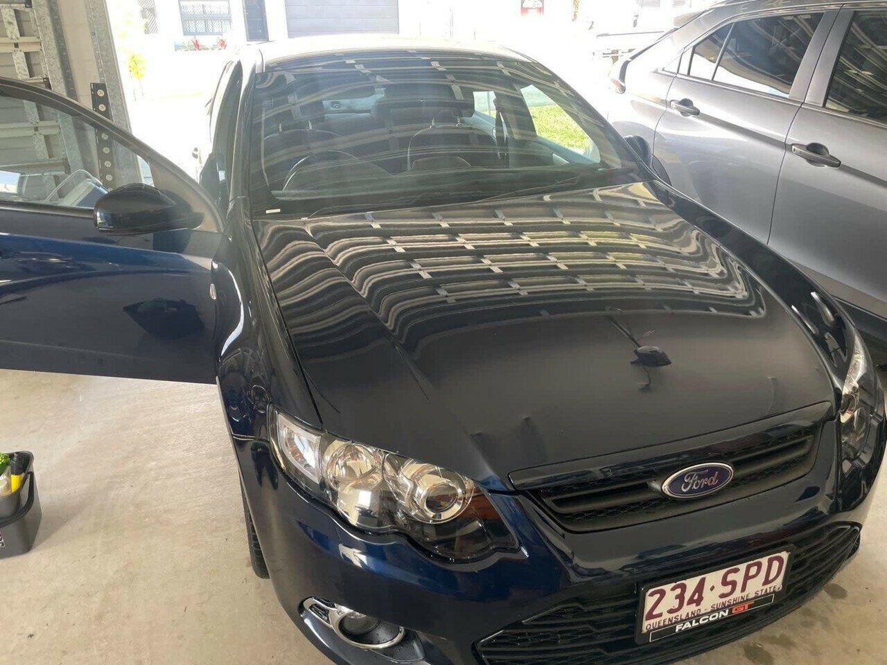Ford Falcon image 2