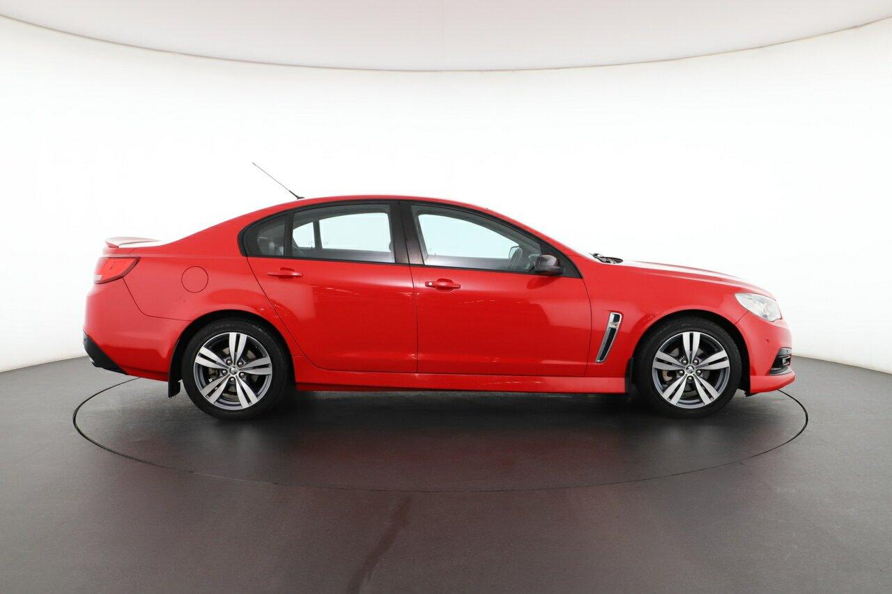 Holden Commodore image 2