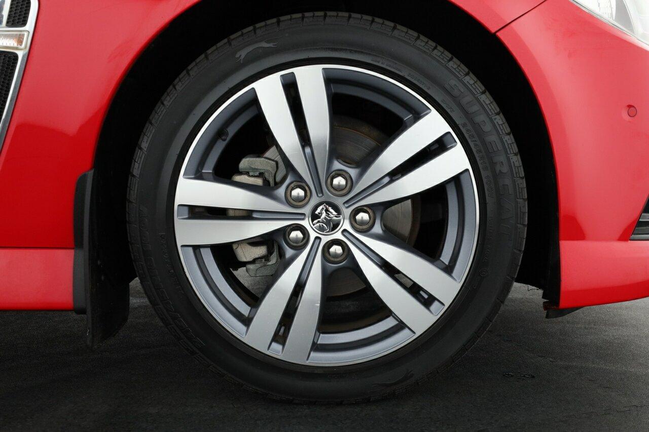 Holden Commodore image 3