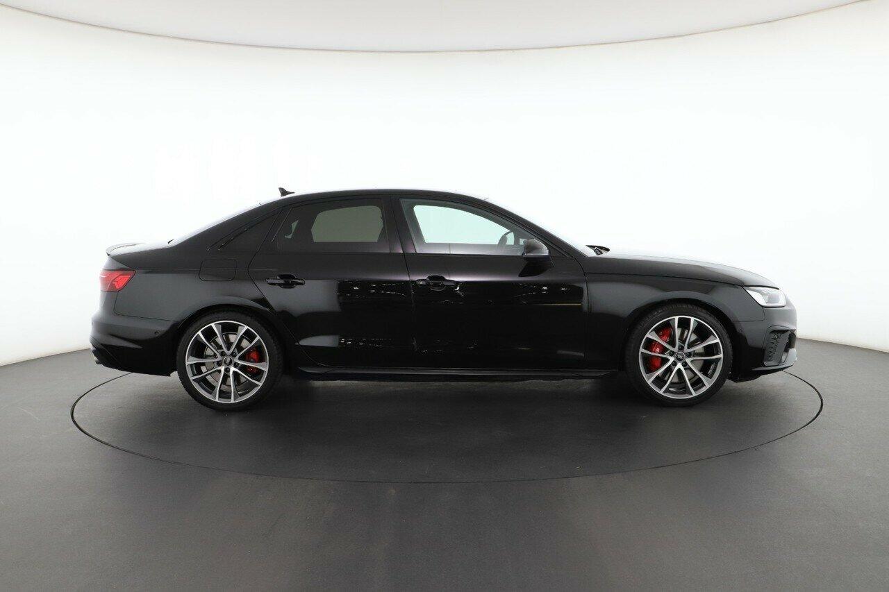Audi S4 image 3