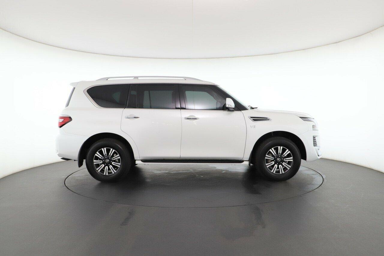Nissan Patrol image 2