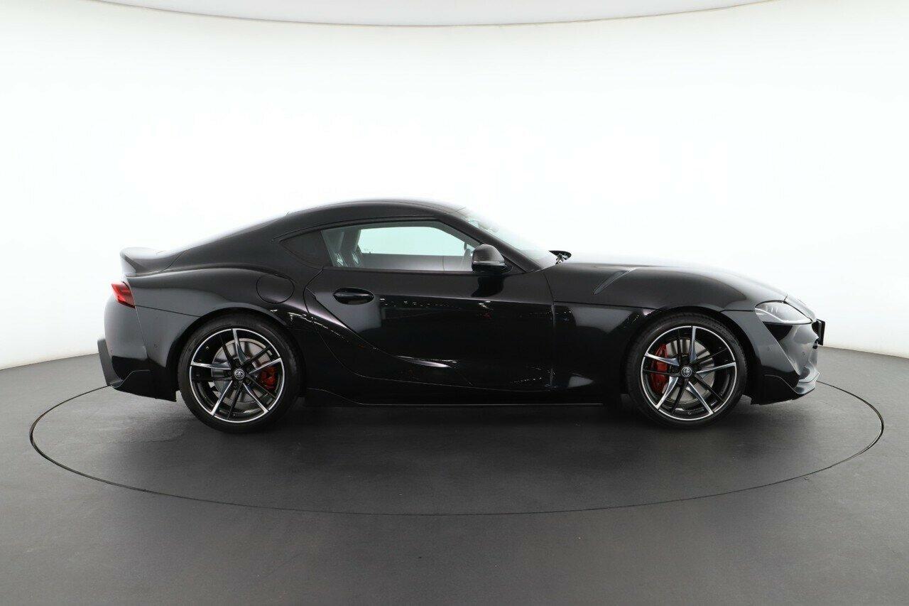 Toyota Supra image 2