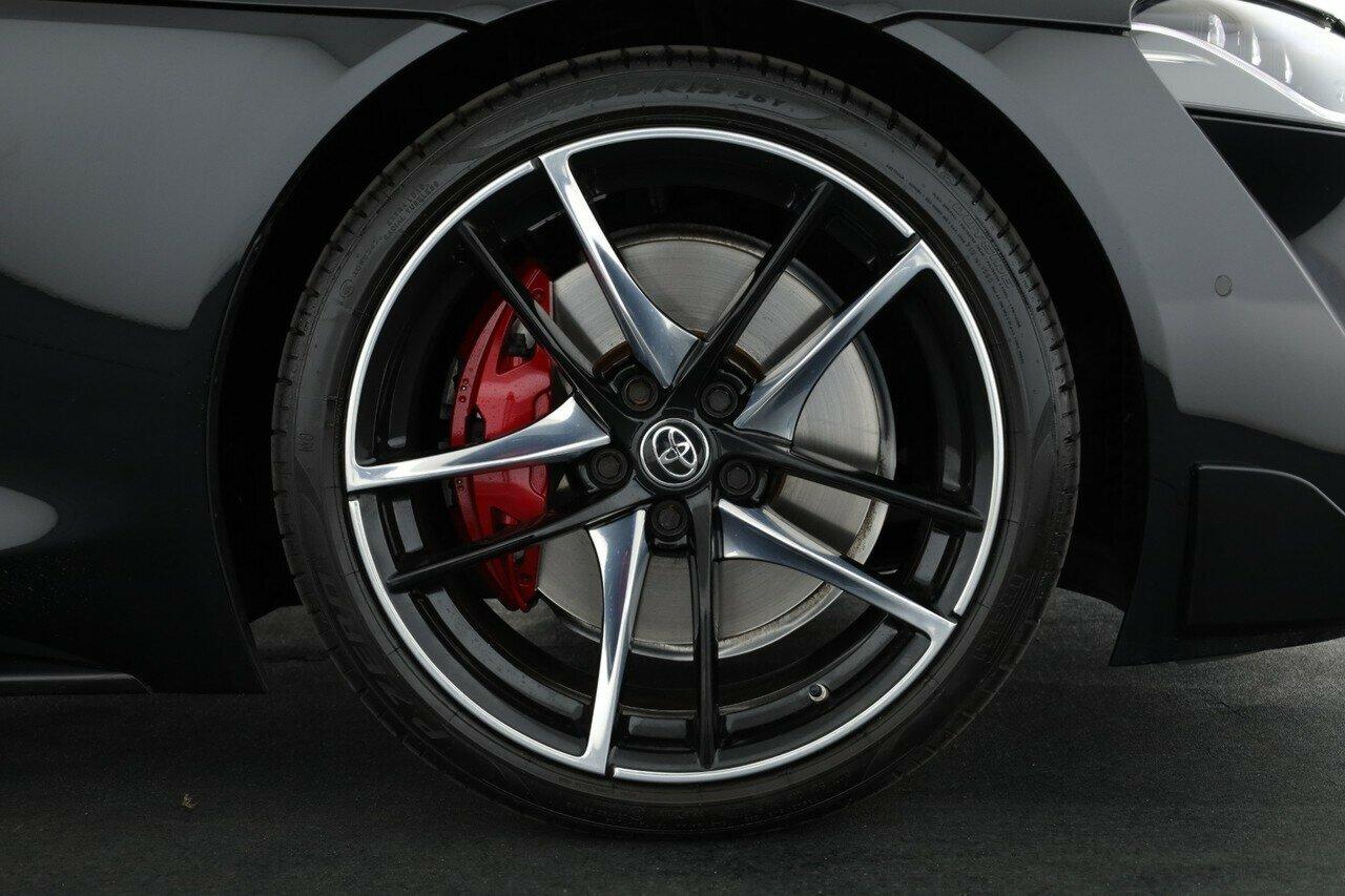 Toyota Supra image 3