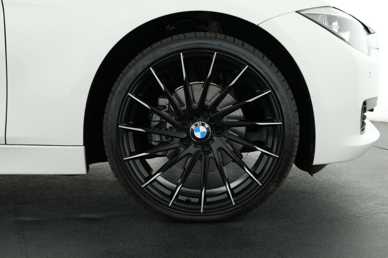 BMW 320d image 3