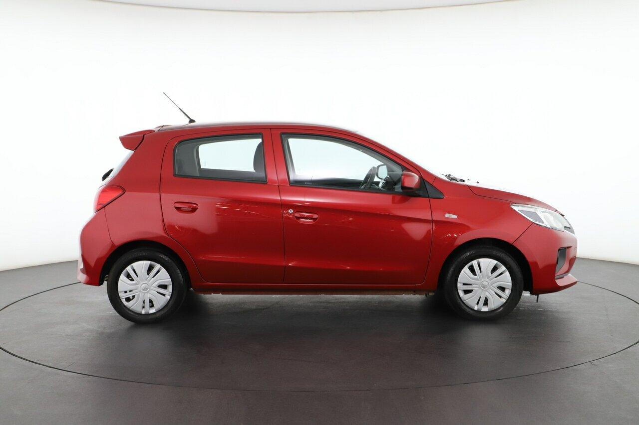 Mitsubishi Mirage image 2
